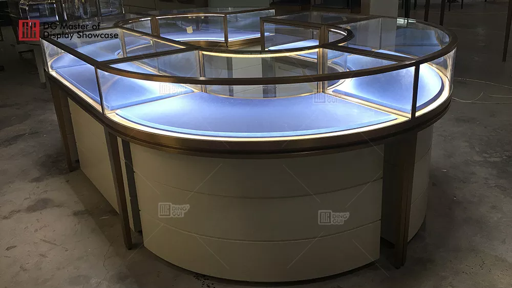 Projekt für eine exklusive Schmuckausstellung in Marokko 8