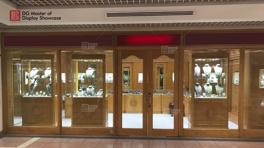 Projekt für eine exklusive Schmuckausstellung einer Luxusmarke in Bahrain 1