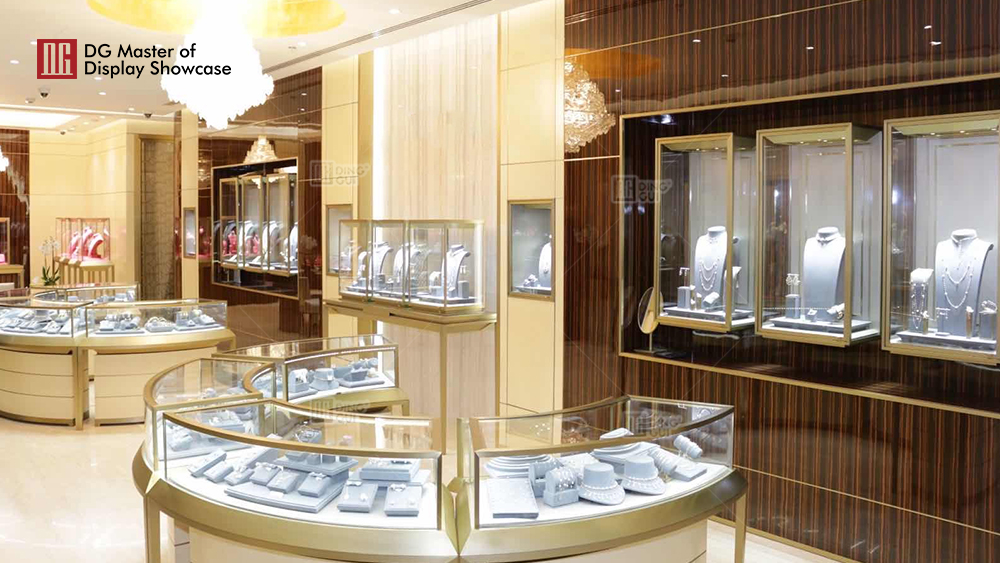 Projekt für eine exklusive Schmuckausstellung einer Luxusmarke in Bahrain 13