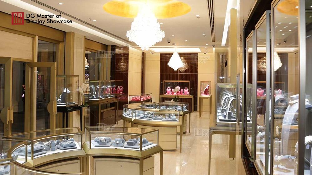 Projekt für eine exklusive Schmuckausstellung einer Luxusmarke in Bahrain 14