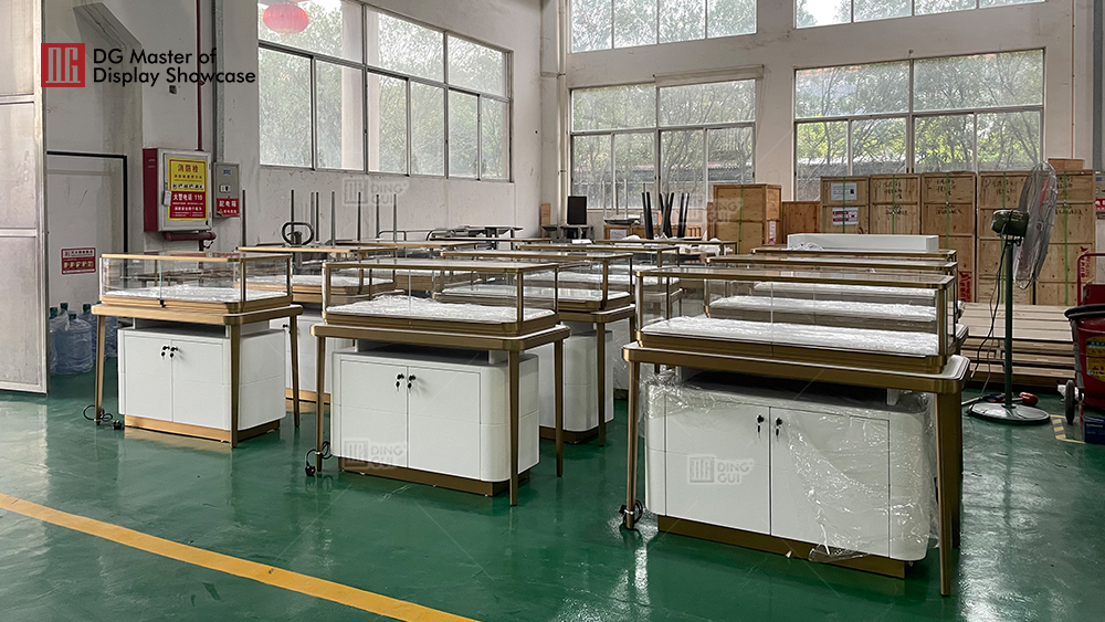 Projekt luxusní šperkovnice v Myanmaru 9