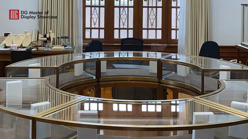 Projekt luxusní šperkovnice v Myanmaru 12