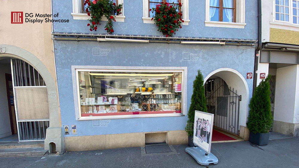 Projekt für eine exklusive Schmuckausstellung in der Schweiz 1