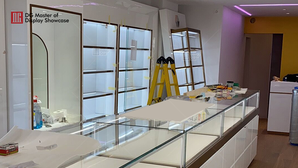 Projekt für eine exklusive Schmuckausstellung in der Schweiz 11