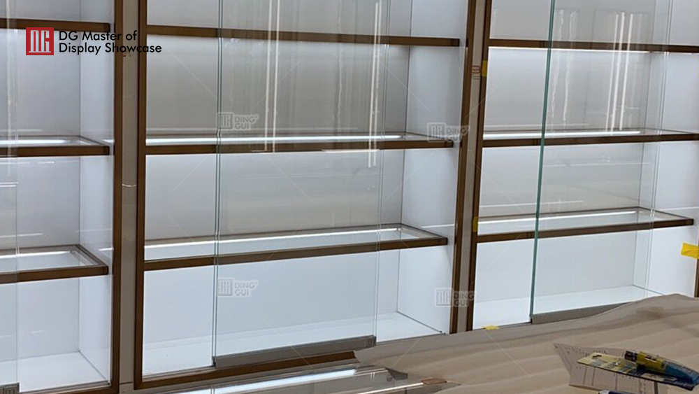 Projekt für eine exklusive Schmuckausstellung in der Schweiz 12