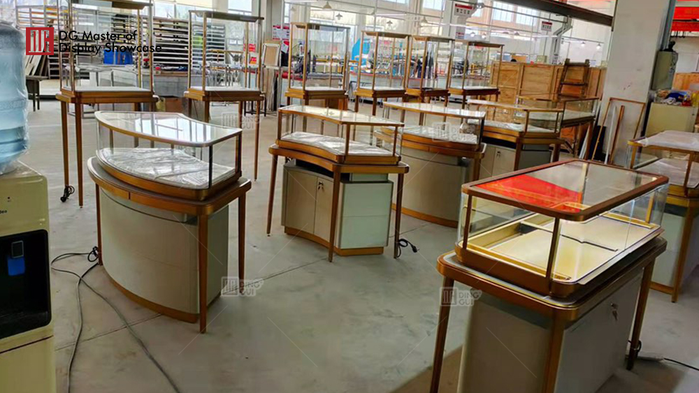 HERA Luxe Sieraden Showcase-project 8