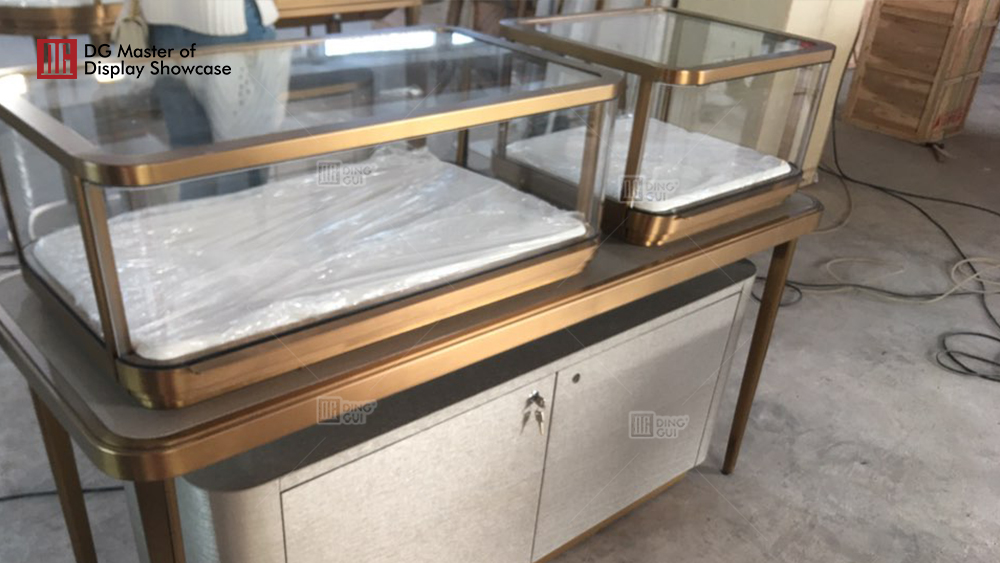 HERA Luxe Sieraden Showcase-project 9