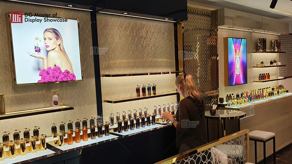 Projet fir e Luxus-Parfum-Vitrine op Franséisch 11