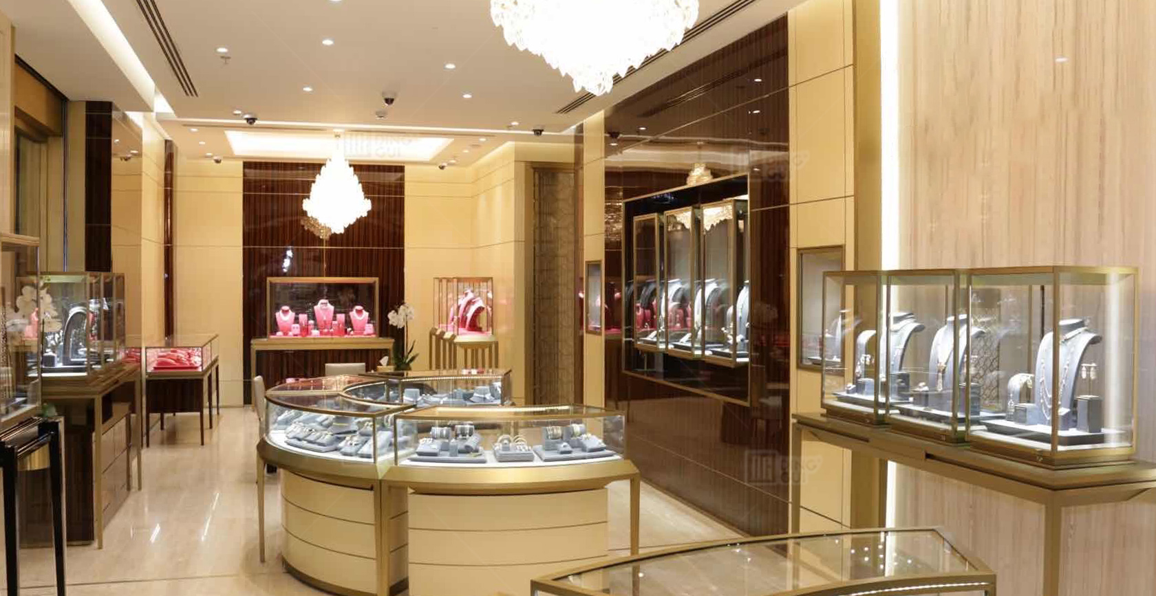 Bahrain Jewelry Brand High-End Luxury Shop Jewelry Showcase Project 3