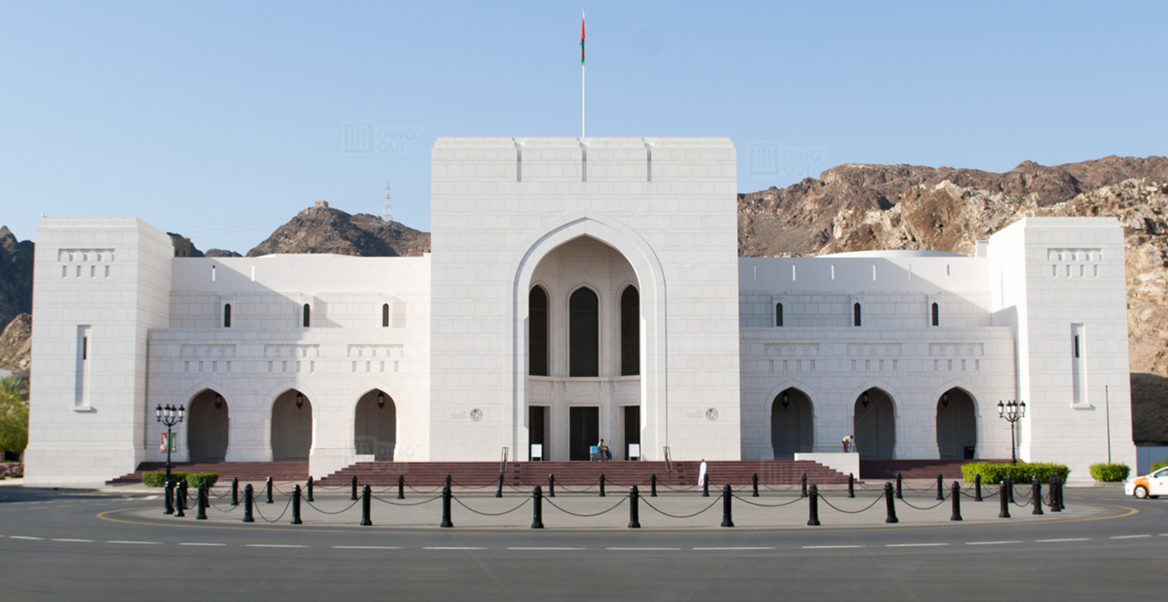 Oman National Museum Display Case Design 1