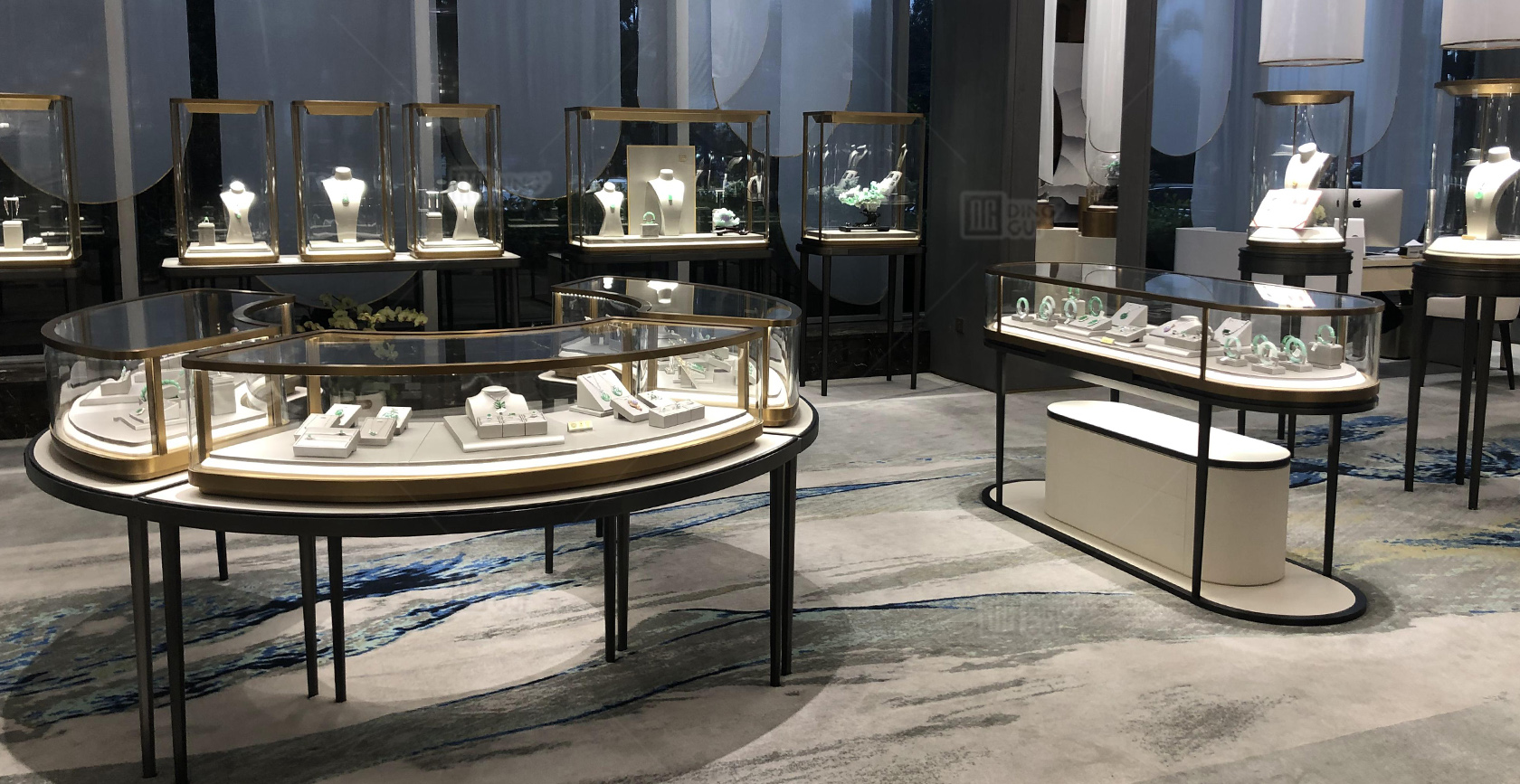 Obchod s luxusními šperky v Ningbo, Zhejiang 2