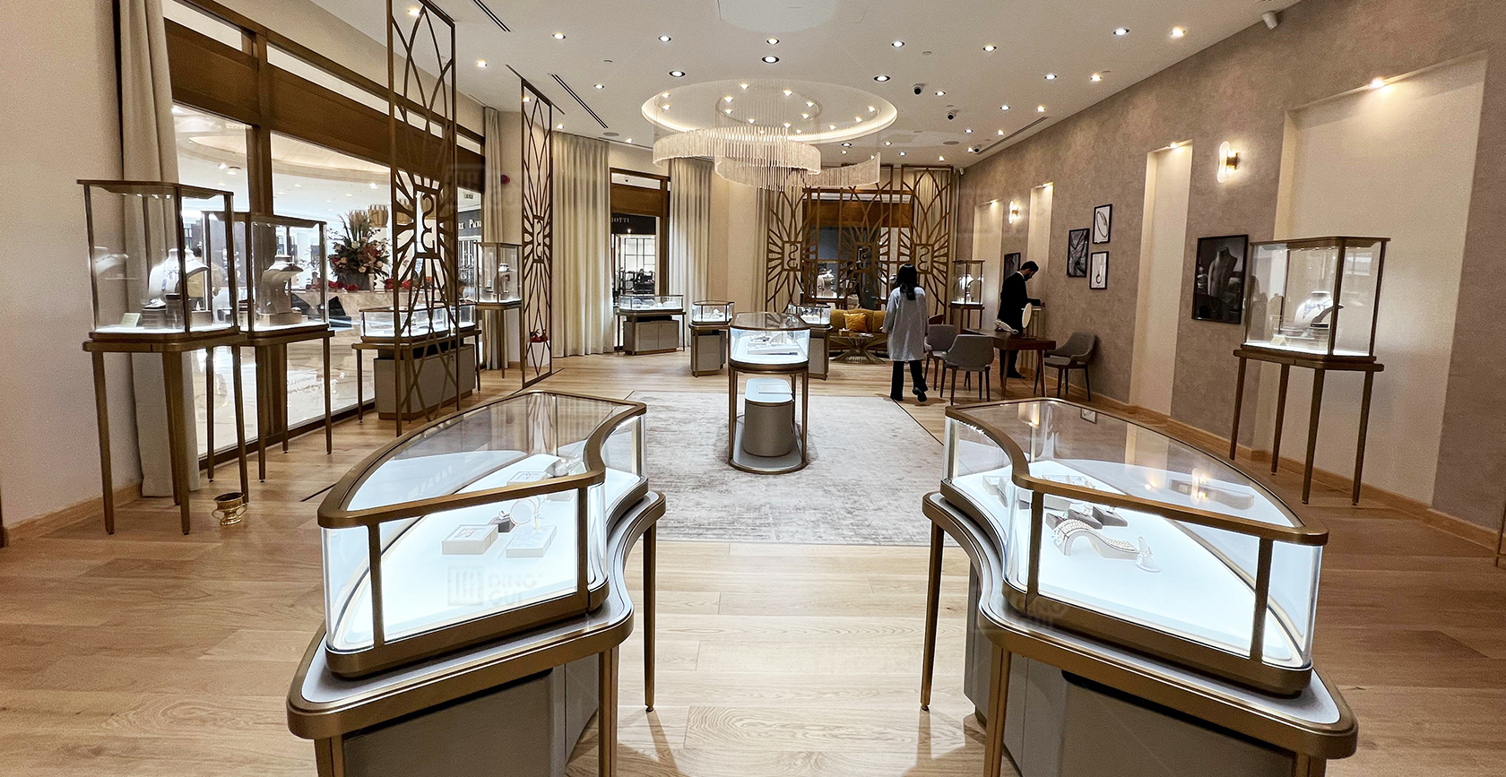 Dubai luxury jewelry chain brand showcase customization project 3