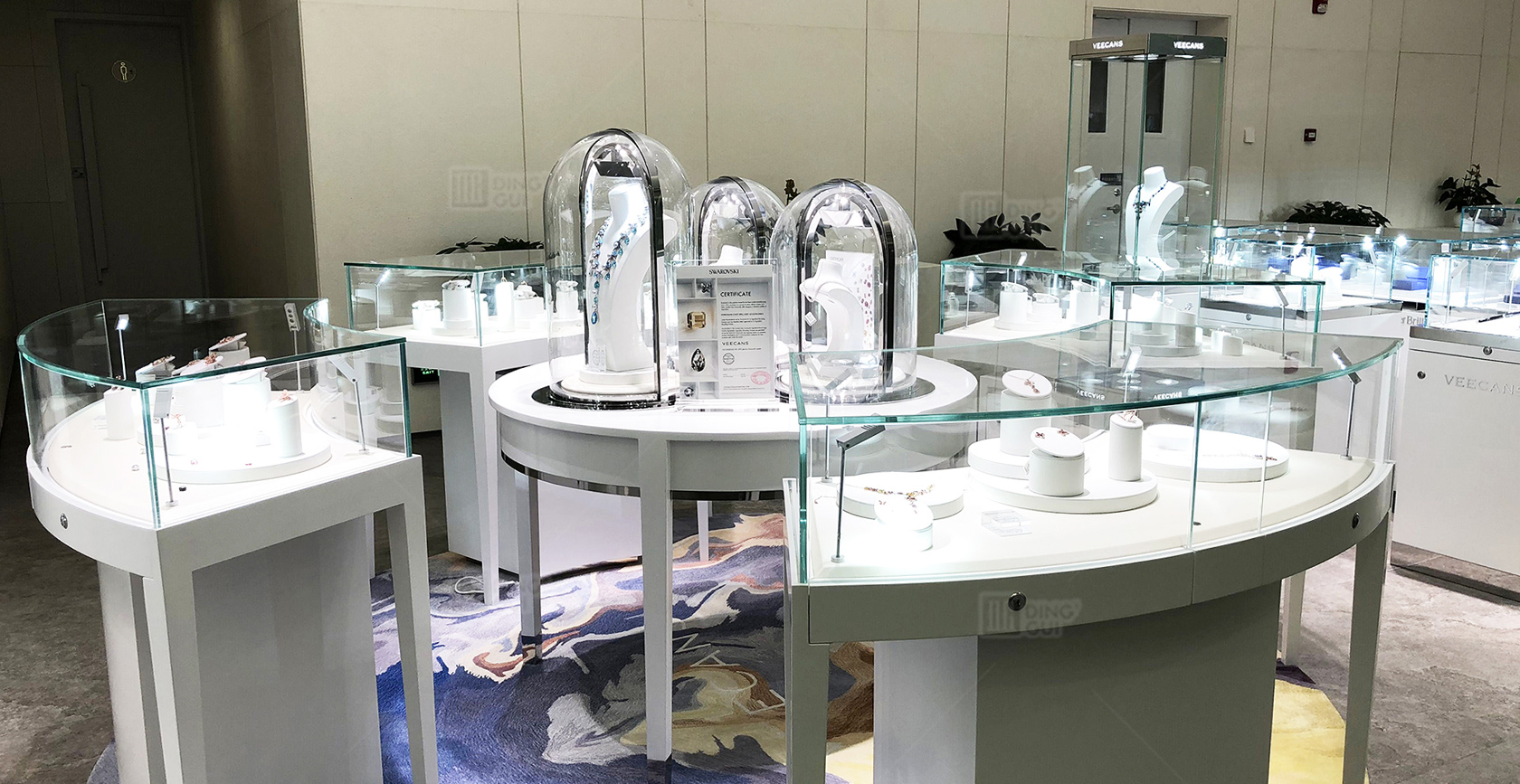 Swarovski's vlaggenschipwinkelproject voor high-end sieradenmerken 3