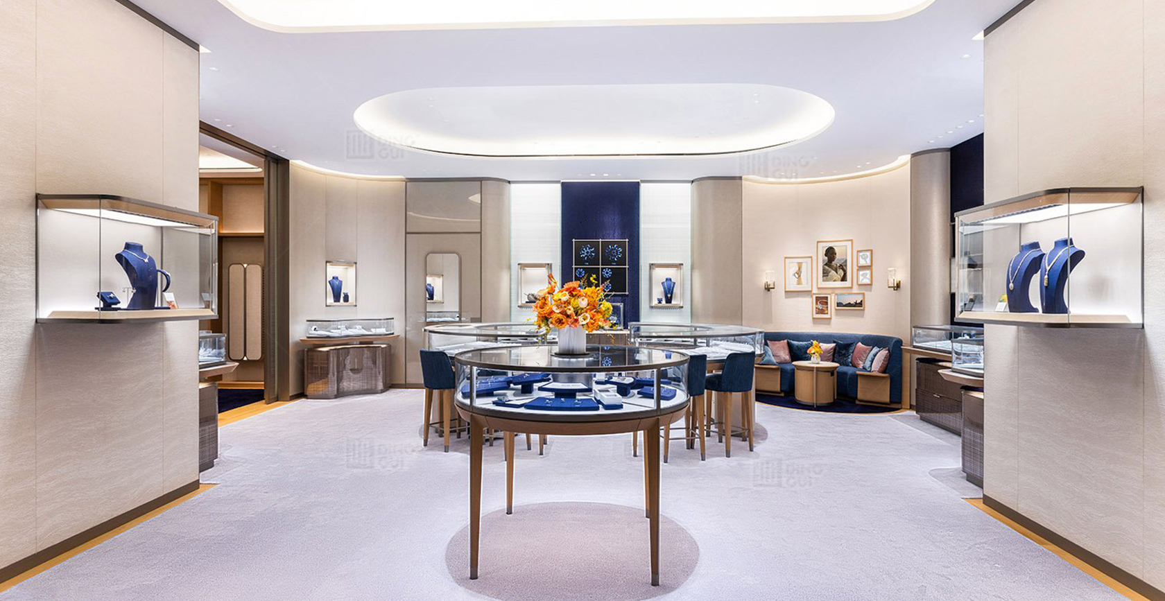 Luxusní klenotnictví a hodinky ve Švýcarsku známé svým luxusem 2