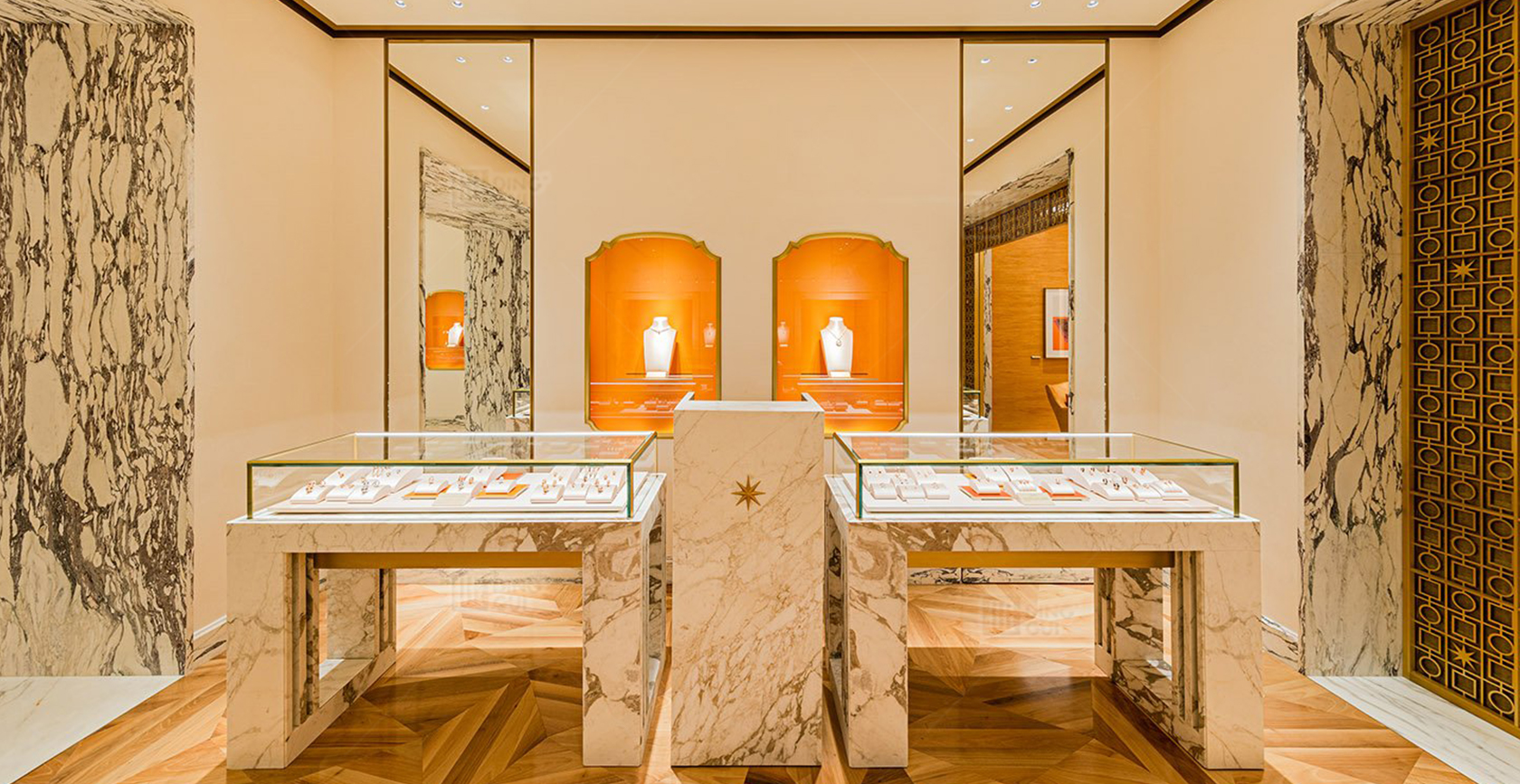 Italian luxury high-end jewelry brand store 3