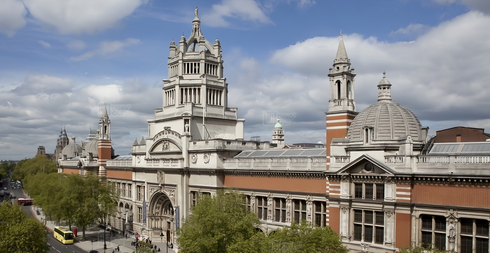 Victoria and Albert Museum (V&A) 1