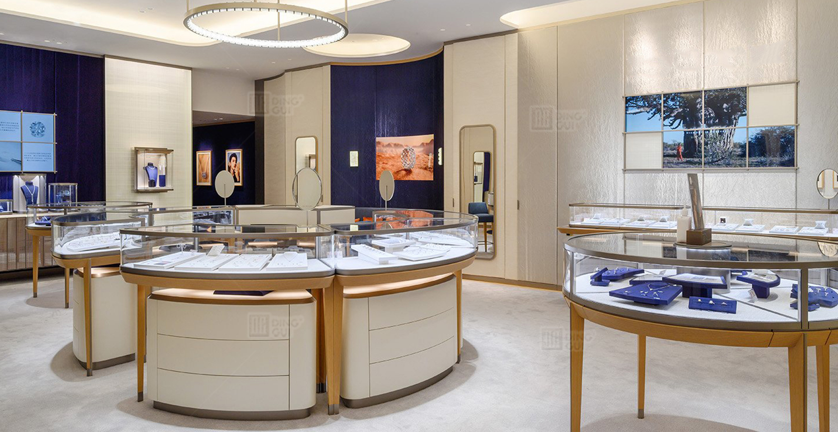 Švýcarský obchod s luxusními šperky a prémiovými hodinkami 3