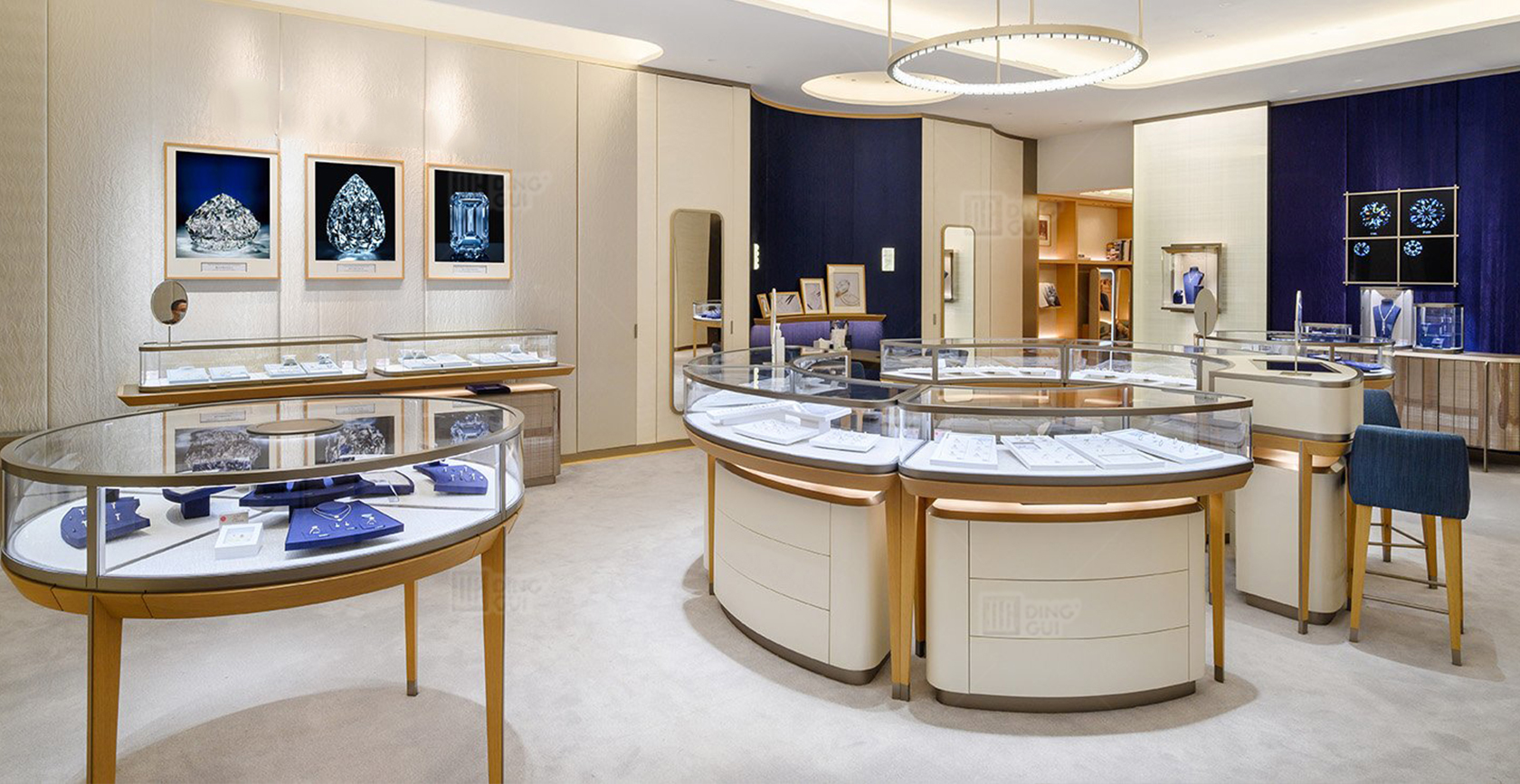 Švýcarský obchod s luxusními šperky a prémiovými hodinkami 4