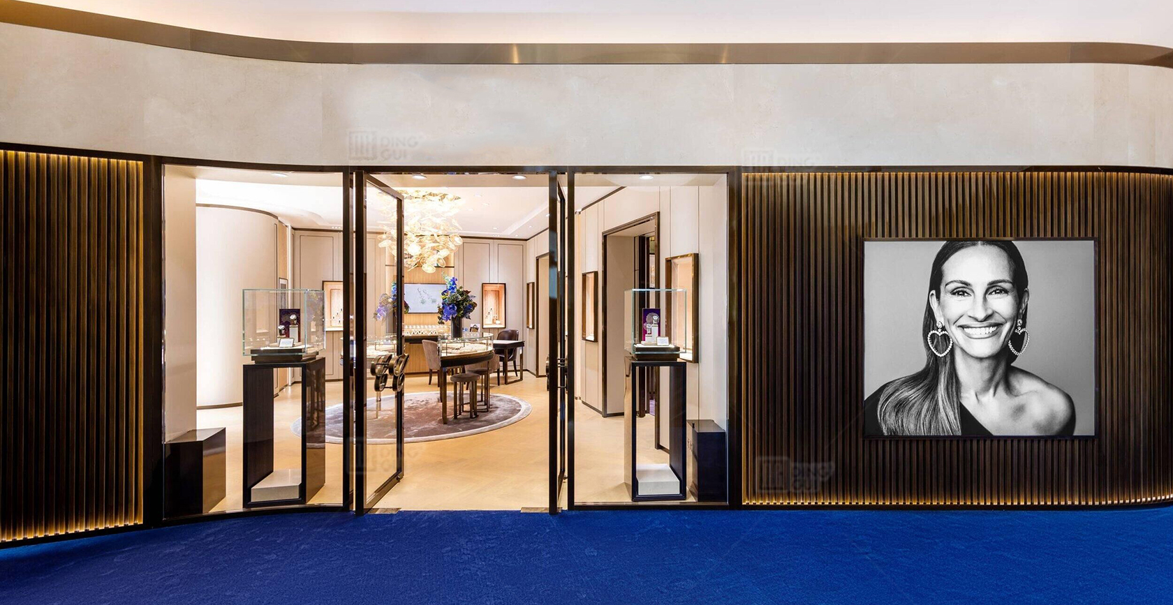 Swiss luxury high-end jewelry and watch store 1