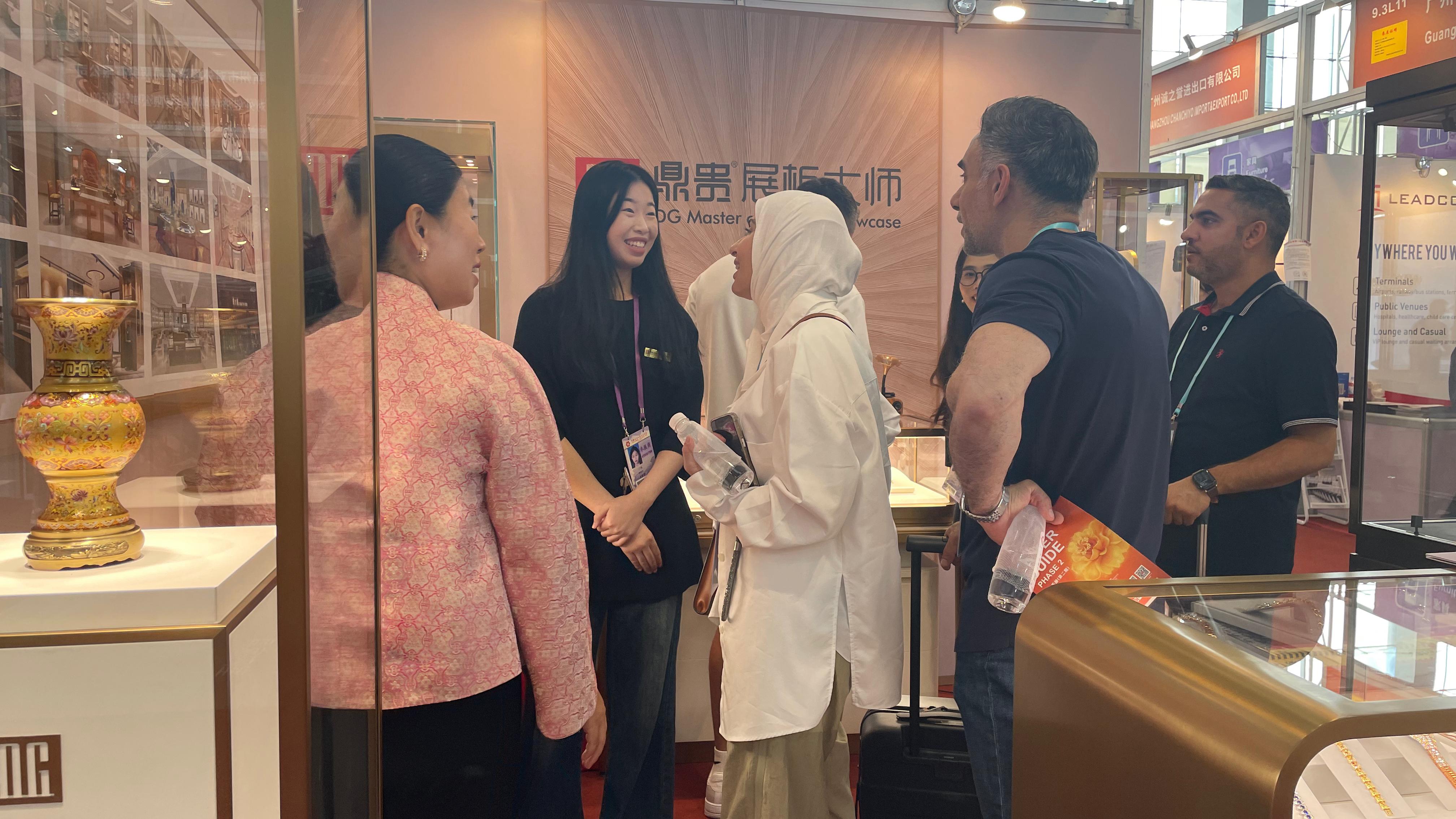 Innovative Craftsmanship, Forging Brilliance — A Record of District Leaders' Visit to DG Showcase at the Canton Fair 3