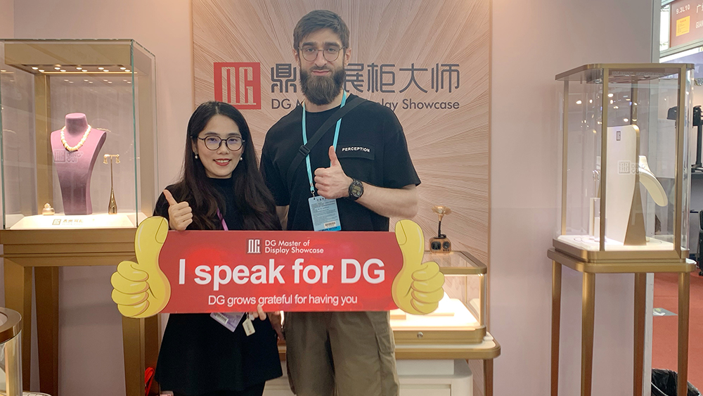 Sammanfattning av Canton Fair: Hur leder DG trenderna inom smyckesutställning? 2