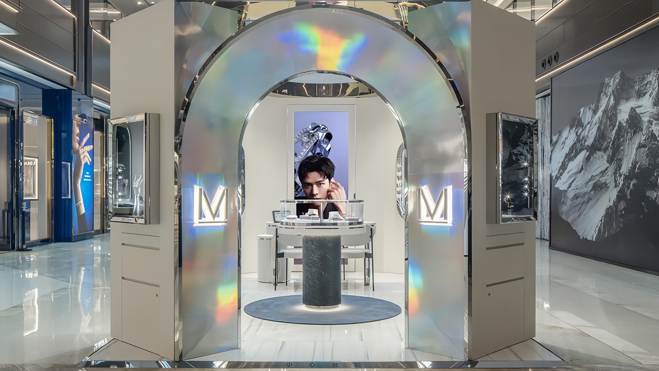 One-Stop High-End Jewelry Display Solutions: DG Display Showcase Brings Your Brand to Life 1