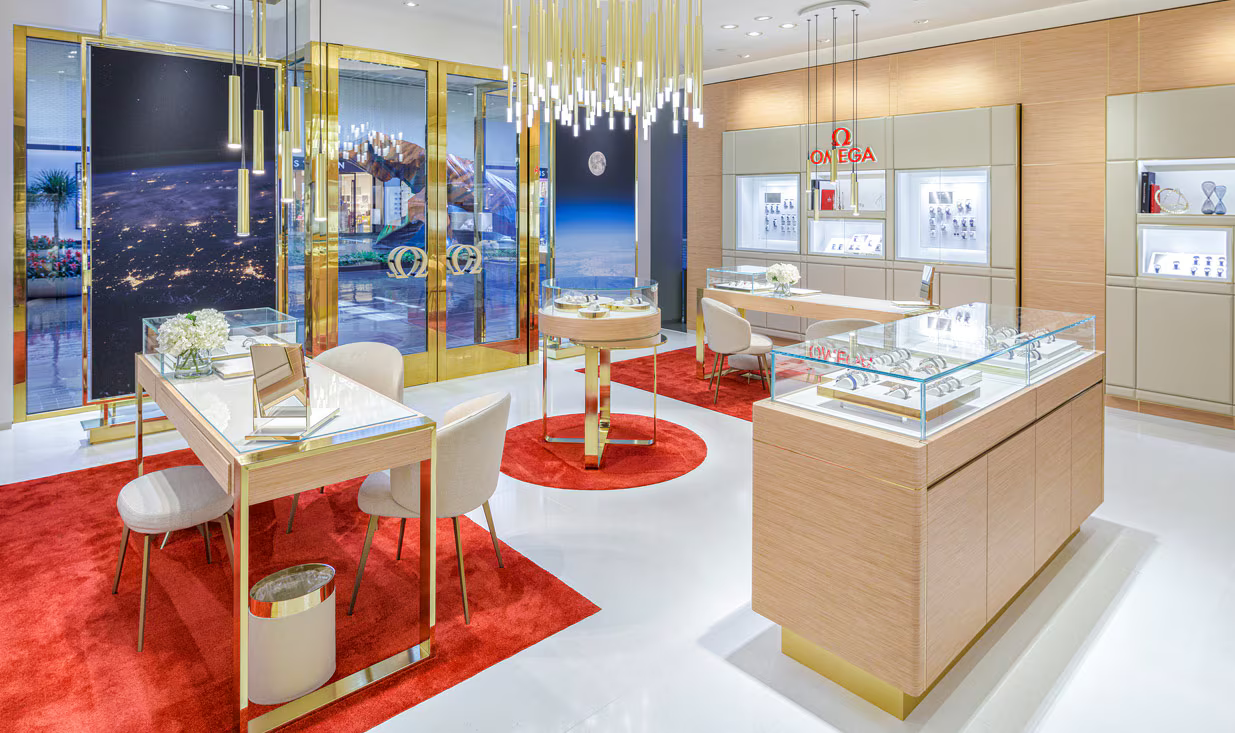 High-End Brands Are Upgrading Display Cabinet Designs—Is Your Display Space Keeping Up? 2
