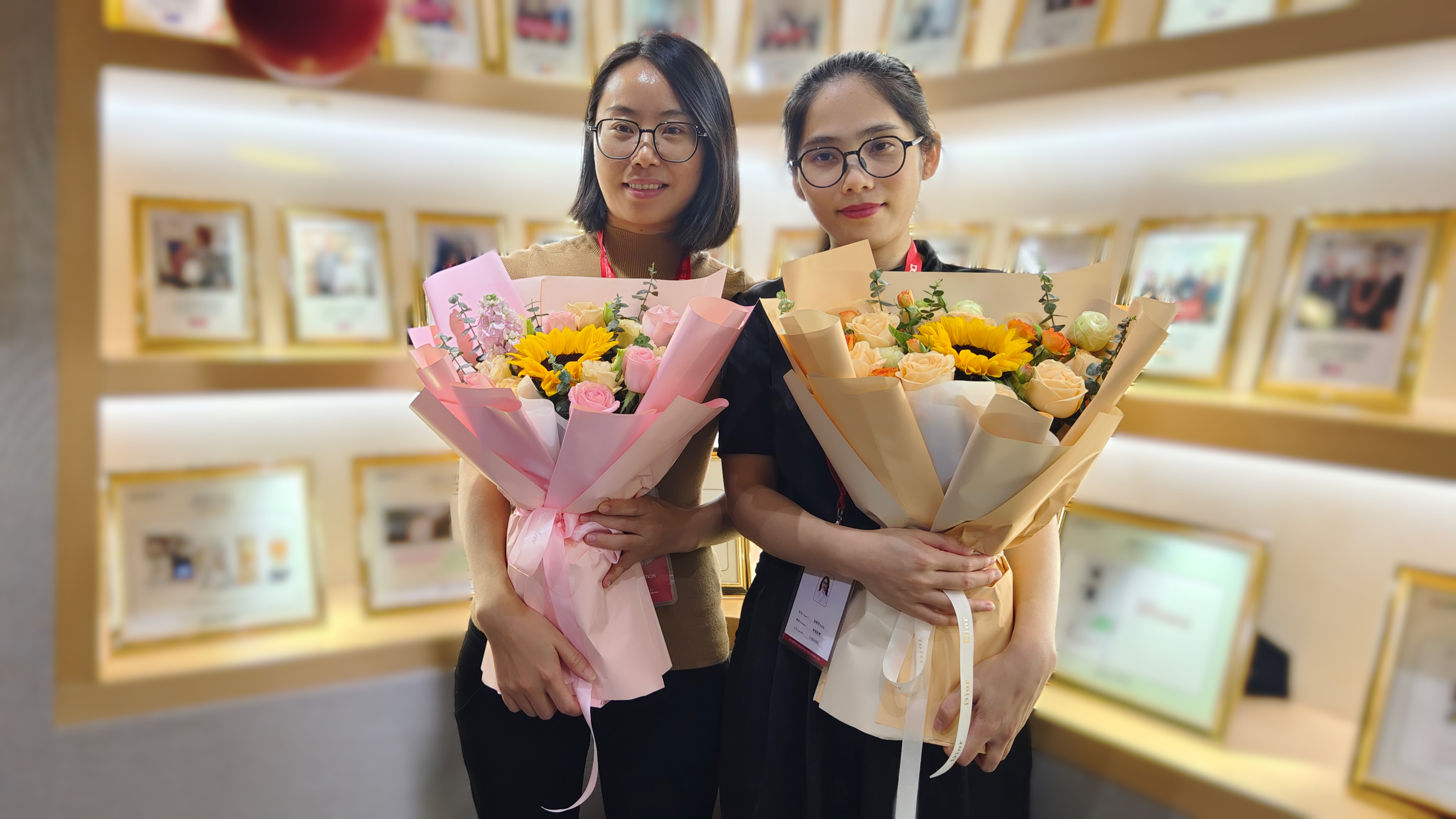 Sejděte se a vyjádřete vděčnost kolegům: „Narozeninová oslava velké značky DG“ 2