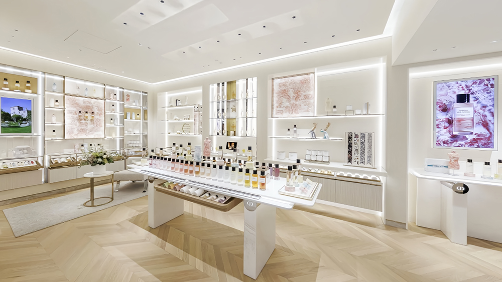 25 Years of Crafting High-End Perfume Display Showcases: Defining Brand Charm 1