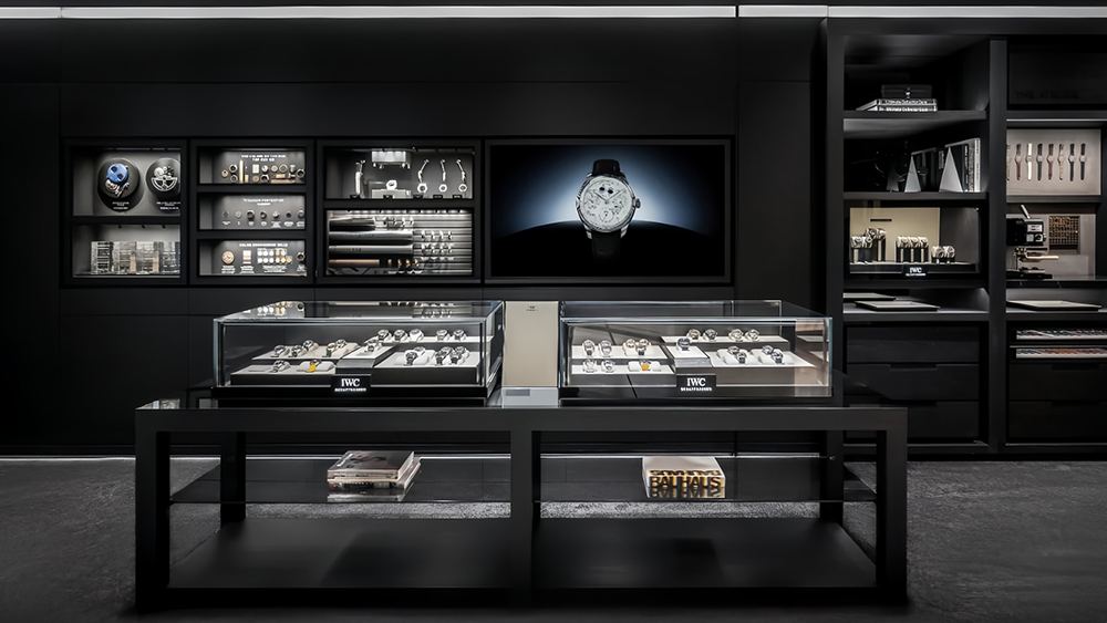 Watch Craftsmanship No Longer Invisible: DG Innovative Display Solutions 2