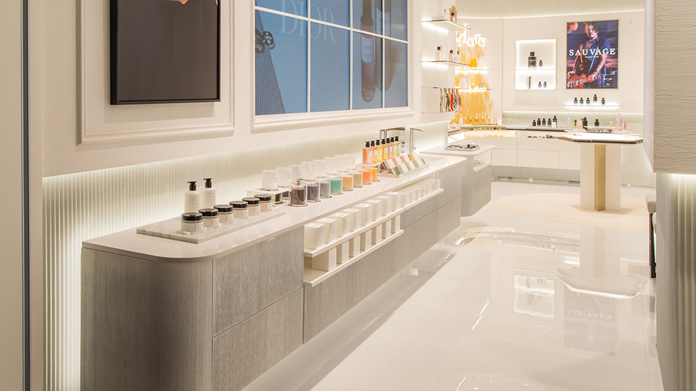 Sådan optimerer du pladsplanlægningen med parfumedemonstre for at forbedre shoppingoplevelsen for eksklusive kunder 2