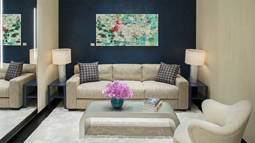 DG Display Showcase: Elevating Jewelry Displays to New Heights 2