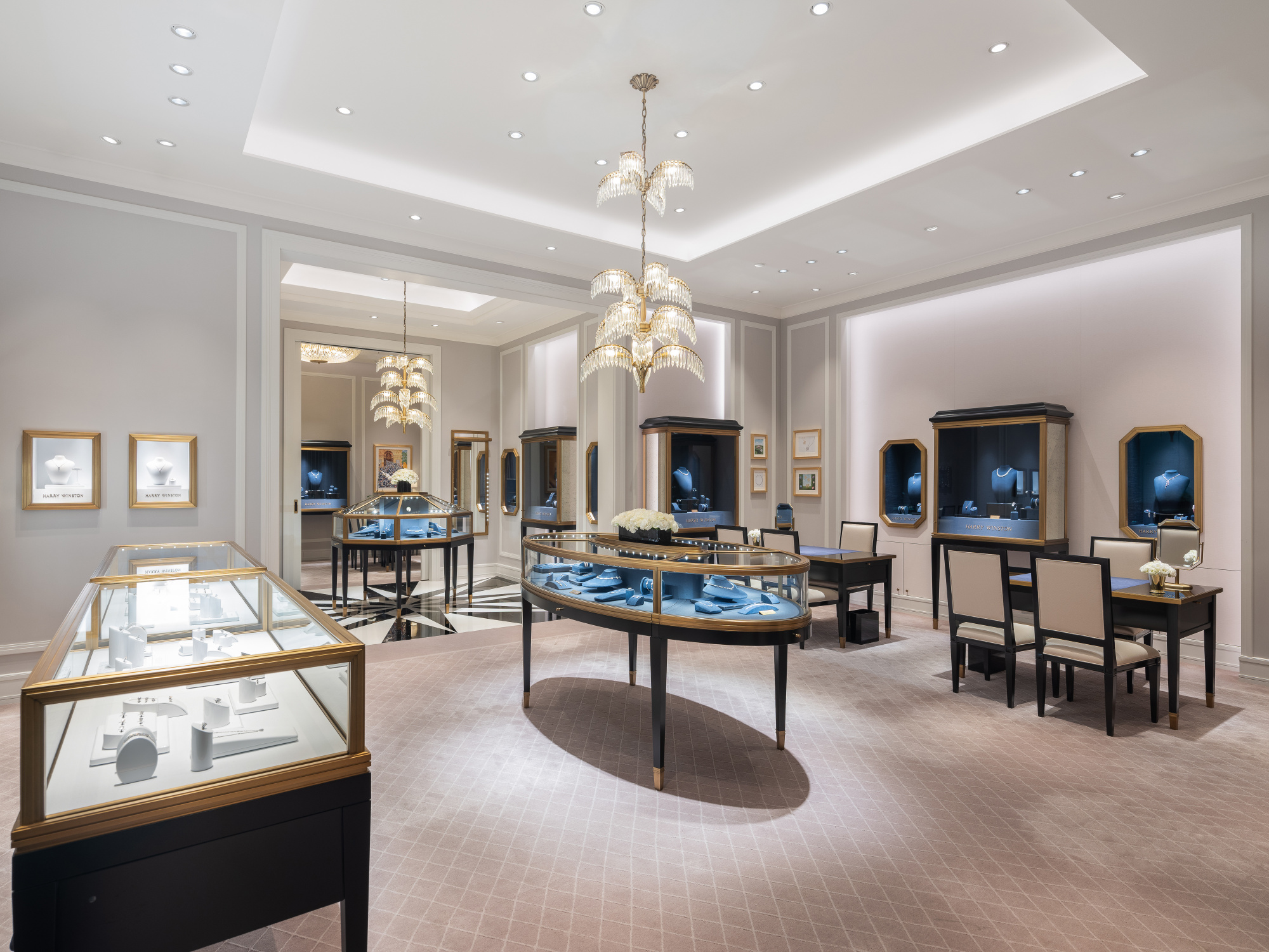 Adi vitrinlərdə zinət əşyalarınız öz parlaqlığını itirir? 2