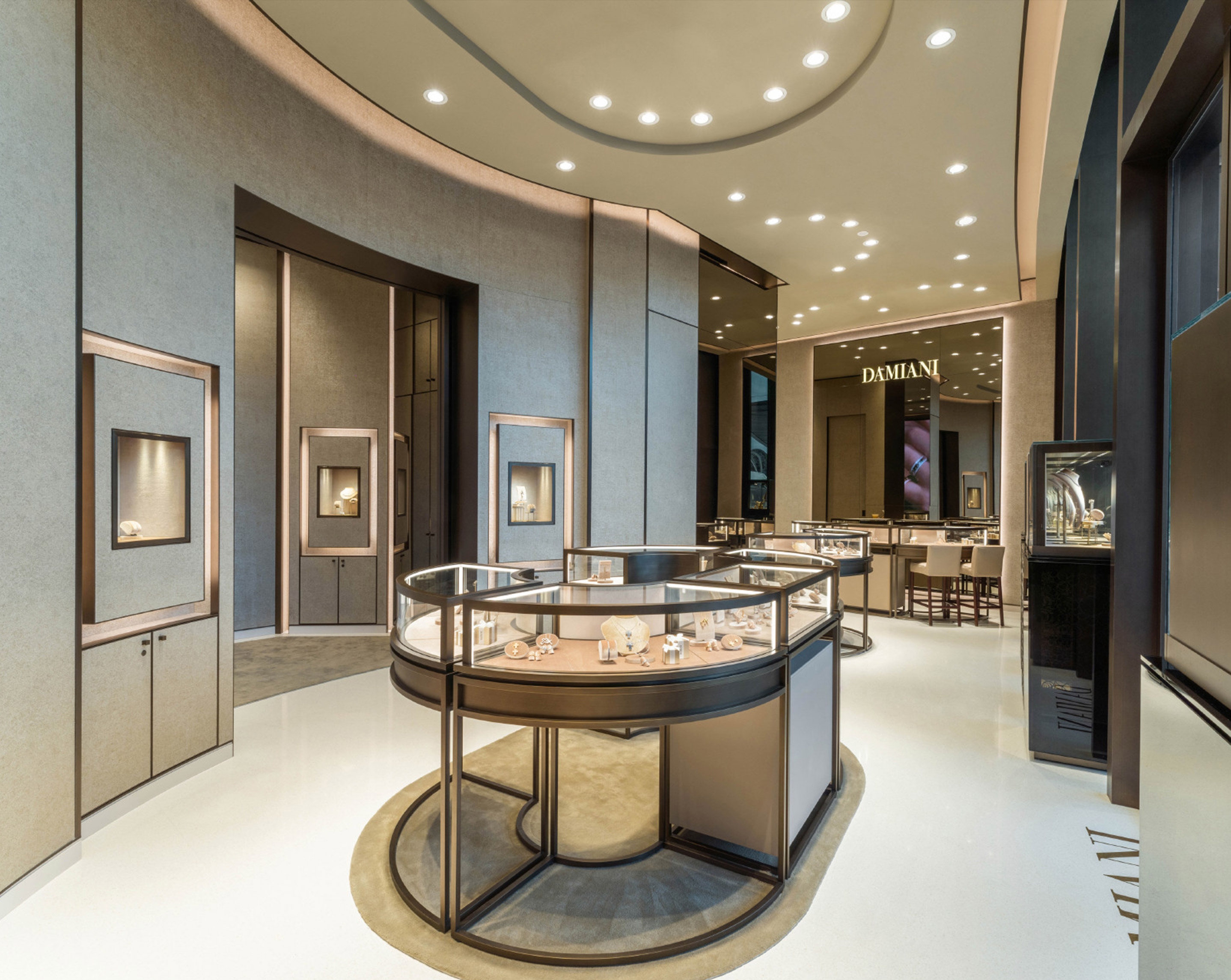 Er det svært at renovere en smykkeforretning? DG Display Showcase-producenten har et trick! 1