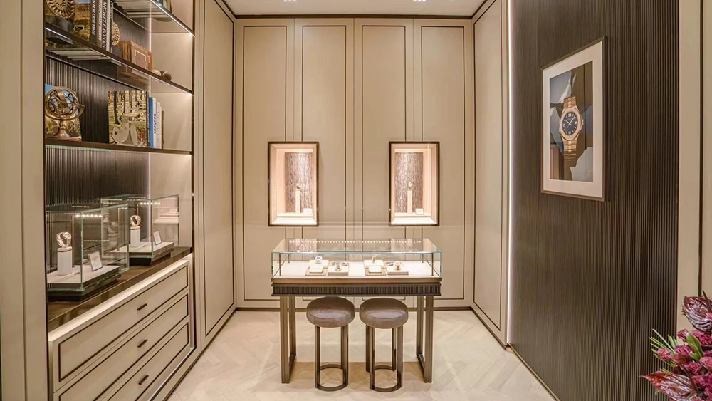 25 let specializace: děláme šperky zářivějšími - DG, váš expert na vystavení šperků! 2