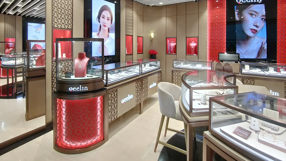 Ordinary VS High-Aesthetic Displays: Which Draws More Customer Attention? 2