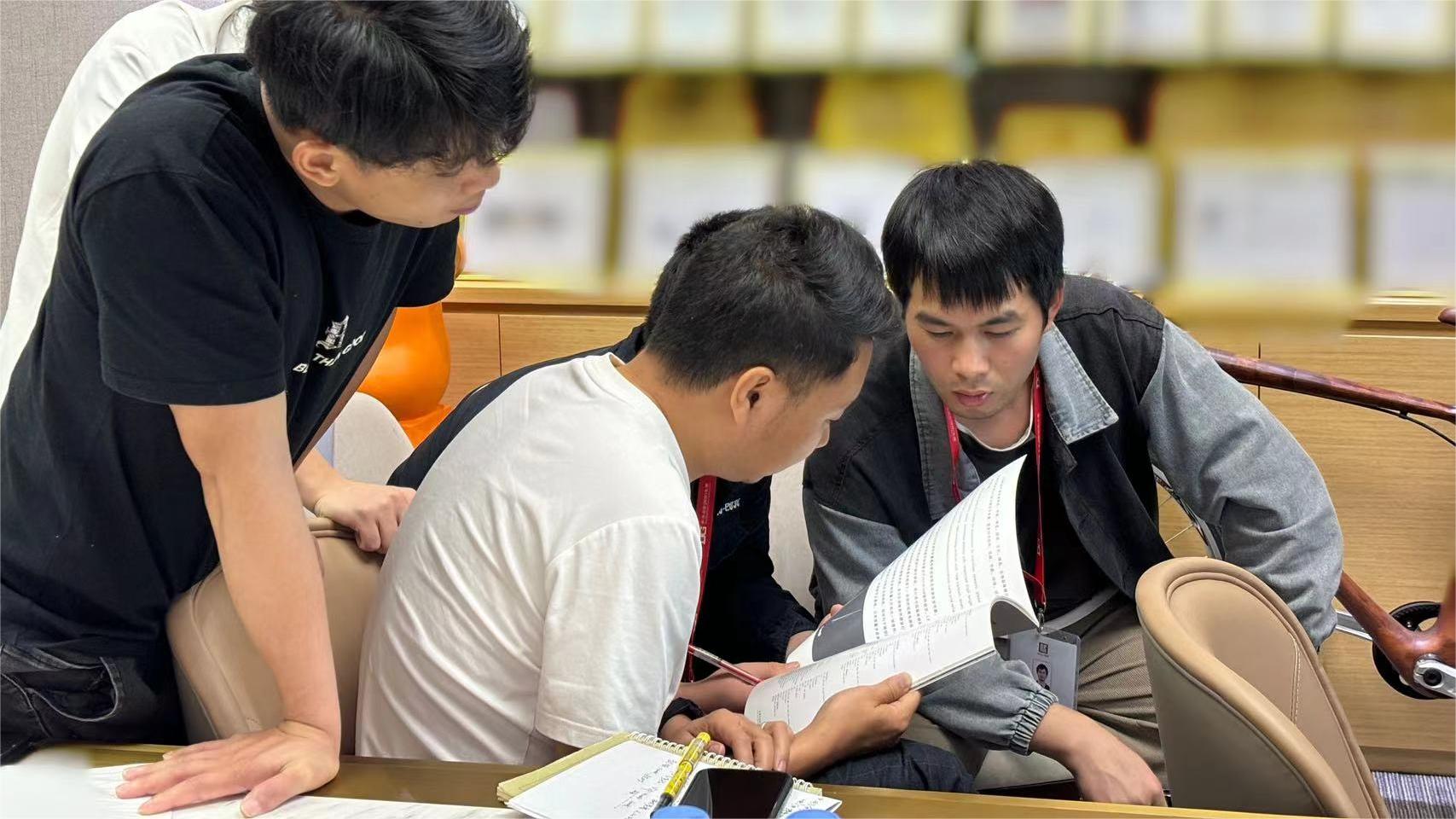 How much do you know about jewelry showcase lighting? DG takes you to explore in depth! 3