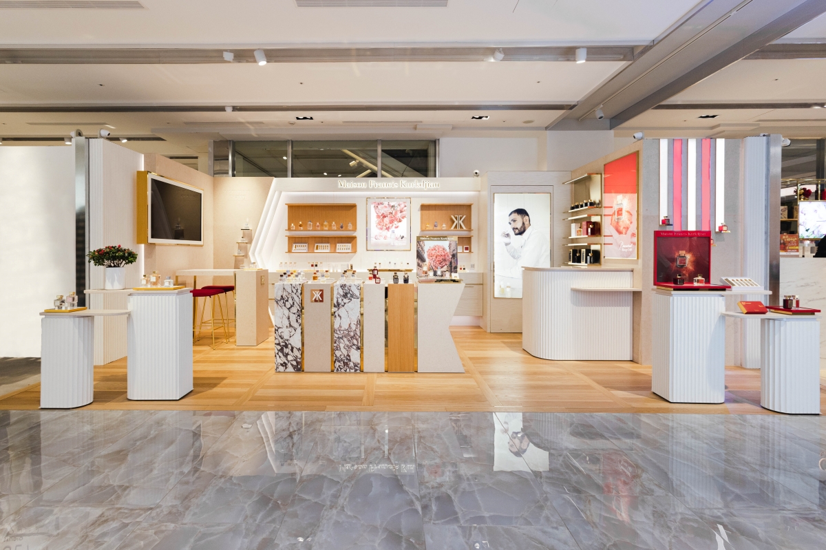 Ağıllı dizayn vasitəsilə ətir brendinin xüsusiyyətlərini necə nümayiş etdirmək olar? 1