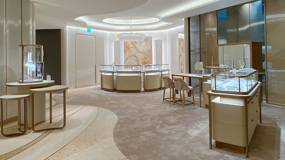 The importance of cultural factors in jewelry showcase design 2