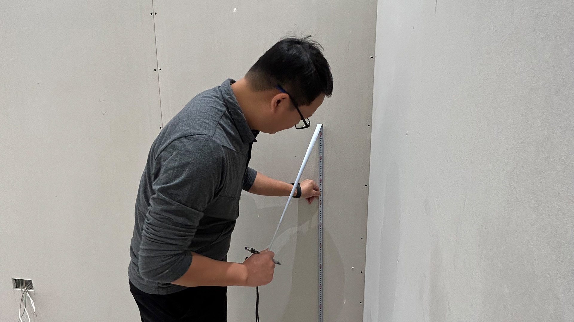 Η επαγγελματική ομάδα της DG προσκλήθηκε στις εγκαταστάσεις του πελάτη στο Κουβέιτ, παρέχοντας πλήρη υποστήριξη για εξατομικευμένες υπηρεσίες. 4