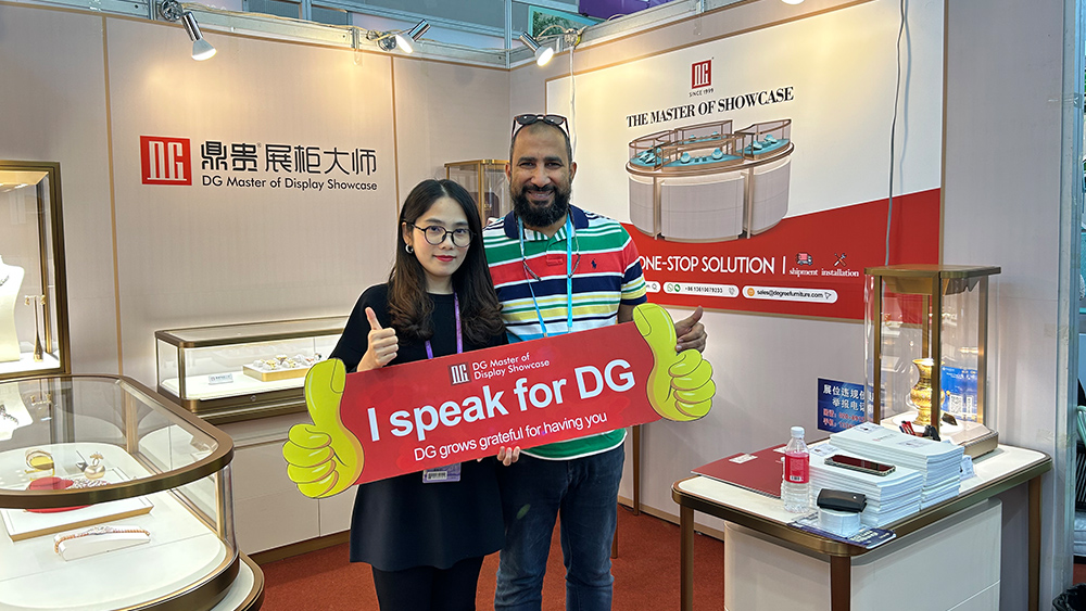 "Fan Frenzy! DG Display Showcase bereikt nieuwe hoogten op de Canton Fair 1