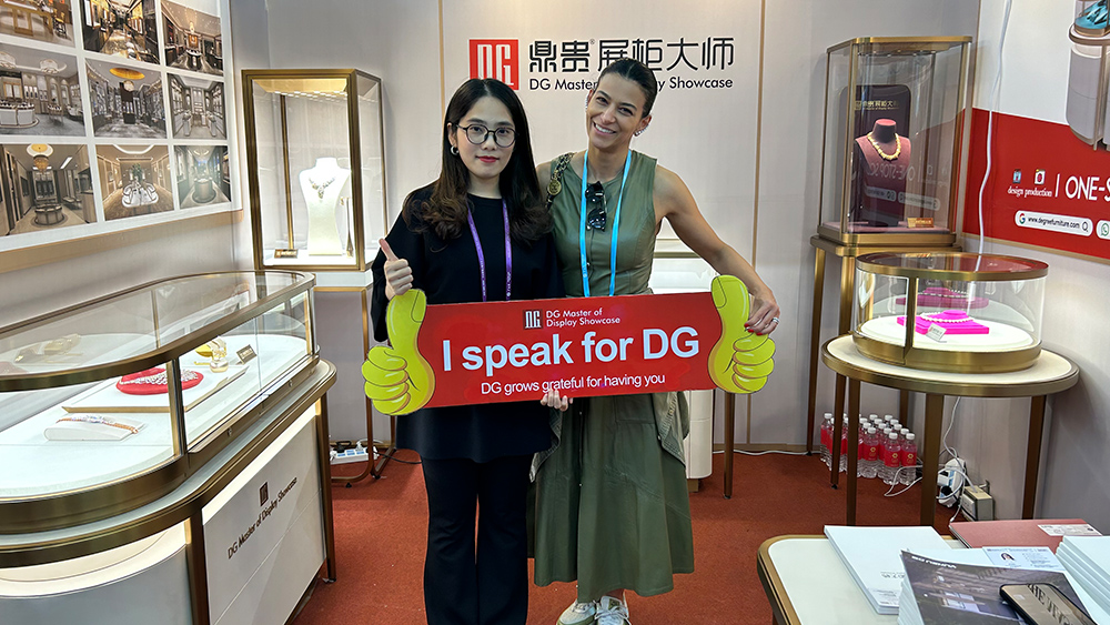 "Fan Frenzy! DG Display Showcase bereikt nieuwe hoogten op de Canton Fair 3