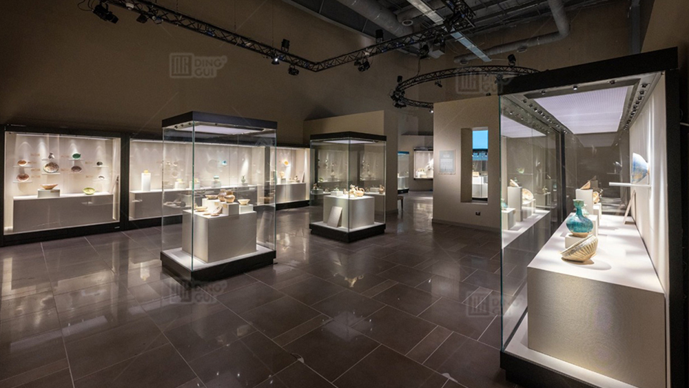 Illuminate the brand, designed and manufactured by DG Display Showcase. 4