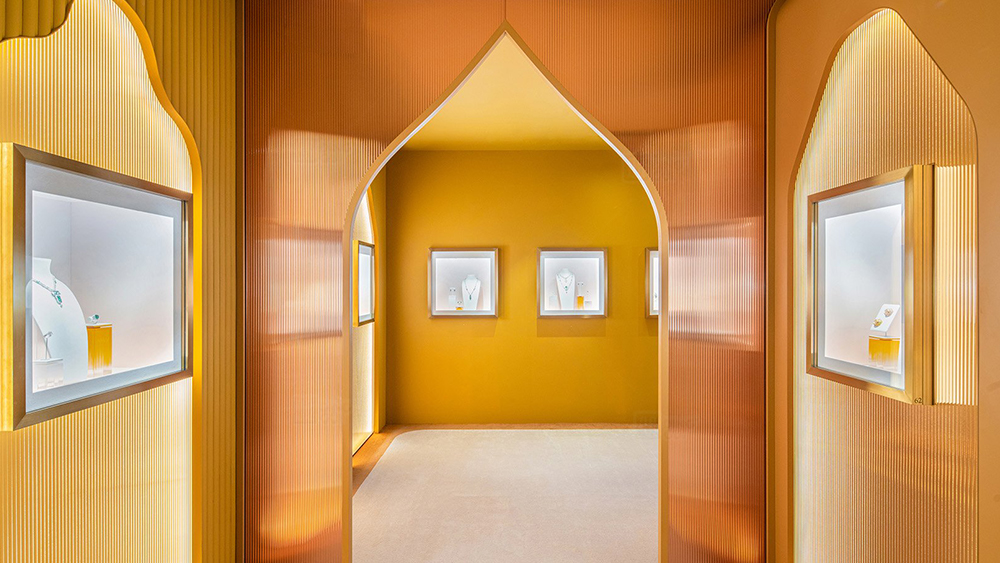 Praten over de rol van verschillende kleuren in het ontwerp van de tentoonstellingshal 4