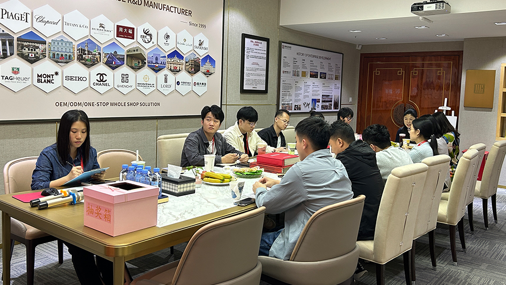 DG Display Showcase conference