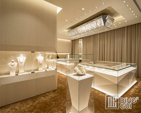 Vitríny a iné výrazné vybavenie obchodov2 1