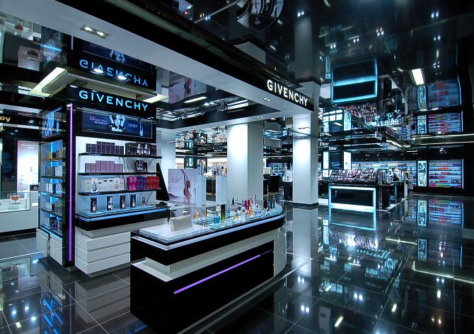 High End Showroom and Tradeshow Displays 1