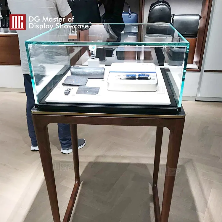 DG Display Showcase | professional Single product showcase overseas market1 5