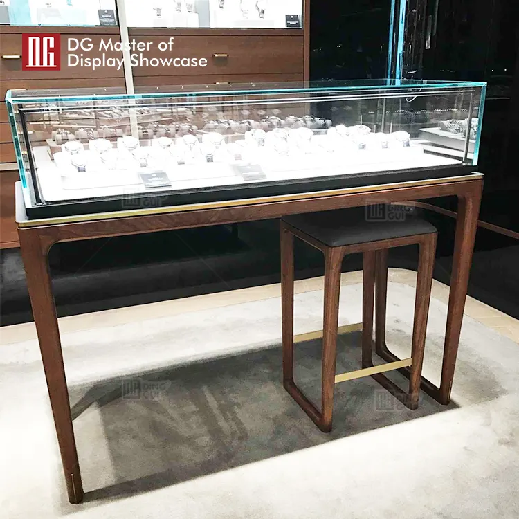 DG Display Showcase | professional Single product showcase overseas market1 4