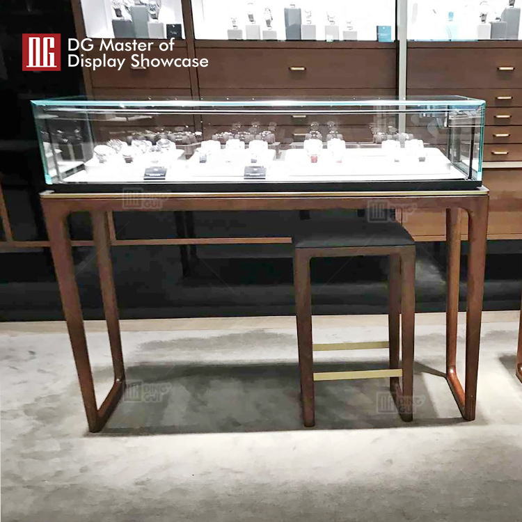 professional Single product showcase top brand | DG Display Showcase 7